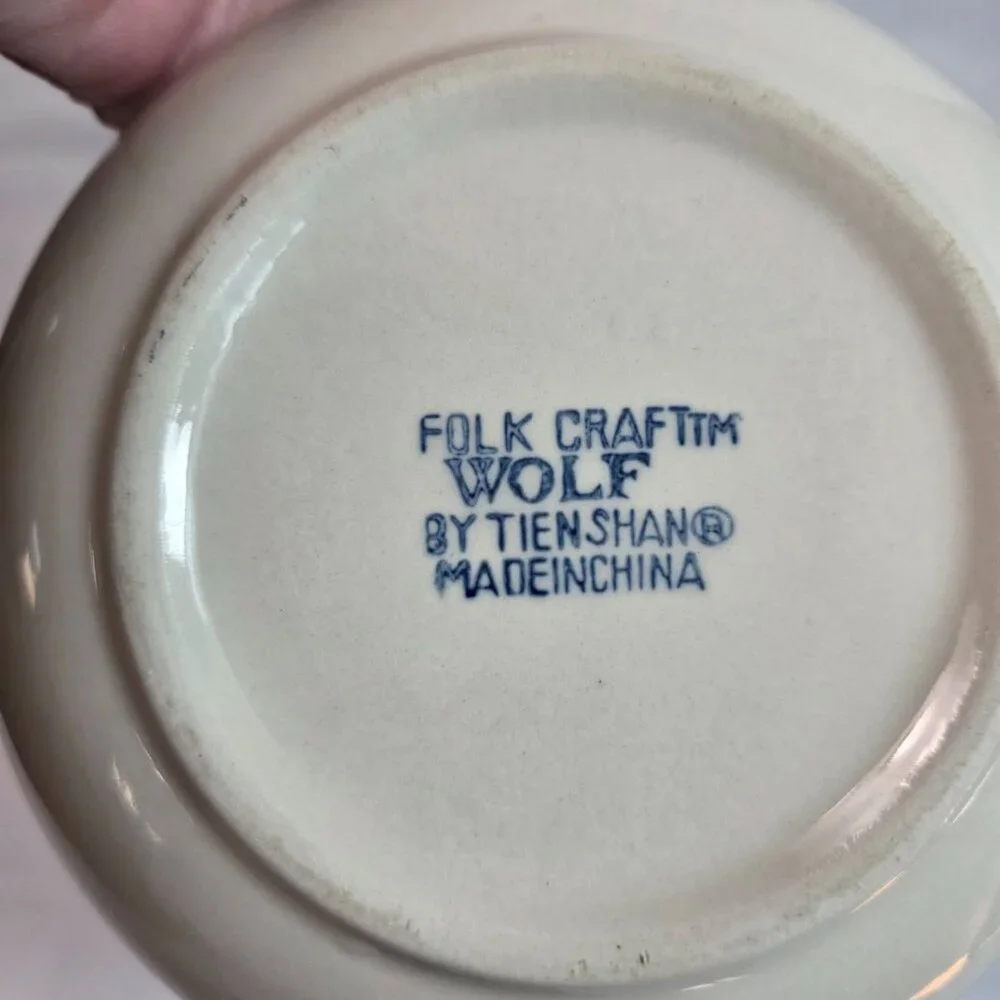 TWO Tienshan Folk Craft Wolf Coupe Cereal Bowls Blue Wolf & Sponge Rim